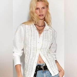 4238.FREE PEOPLE Parker Tailored Collar Button-Down in Clean Ivory Sz M NWT $128